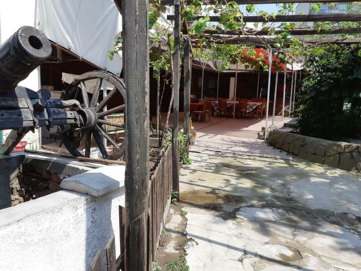 Byala Kista Apart Isperikh Bagian luar foto