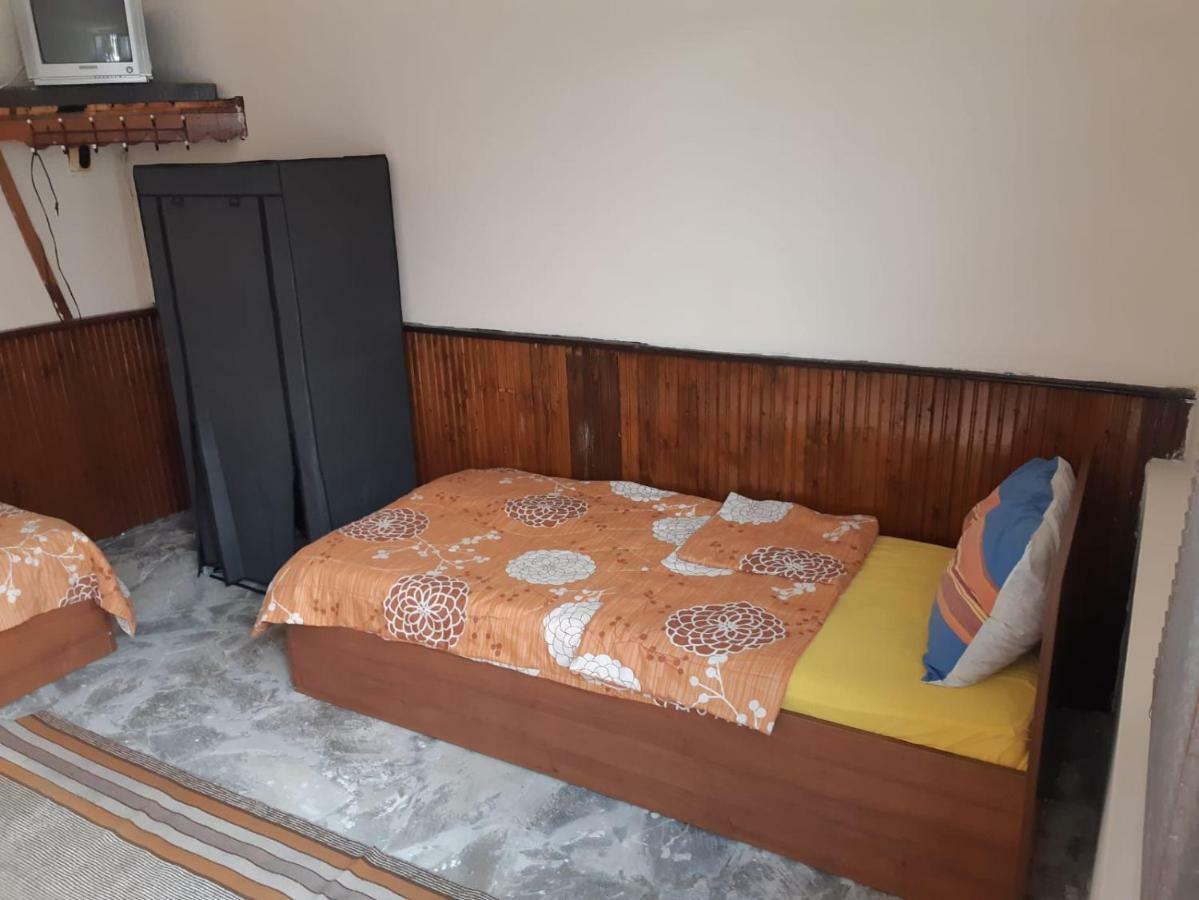 Byala Kista Apart Isperikh Bagian luar foto